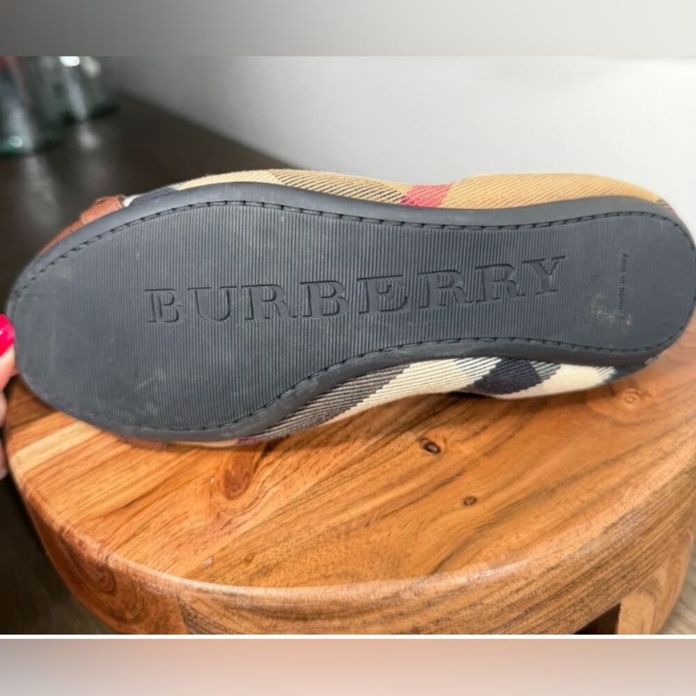 Burberry Ballet Flats House Check size 37 (6.5) Brown Tan with Gold Accents - Picture 8 of 12